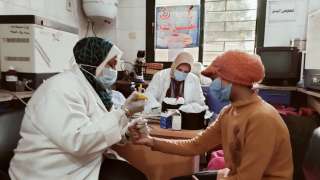 صحة المنيا تقدم الخدمات الطبية والعلاجية لـ 1799 مواطن بقرية نواى بملوى