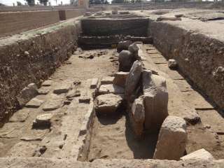  اكتشافات أثرية جديدة بمشروع ترميم تمثالي ممنون ومعبد الملك أمنحنب الثالث بالأقصر