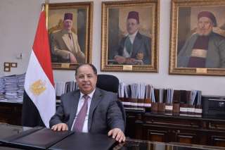 وزير المالية< حزمة مالية جديدة لتحسين أجور العاملين بالدولة بتكلفة ٤٥ مليار جنيه.. ورفع الحد الأدنى للأجور من ٢٤٠٠ إلى ٢٧٠٠ جنيه