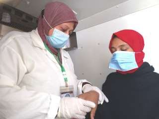 الكشف وتوفير العلاج لأكثر من 1400 في قافلة طبية بقرية ميانة ببني سويف
