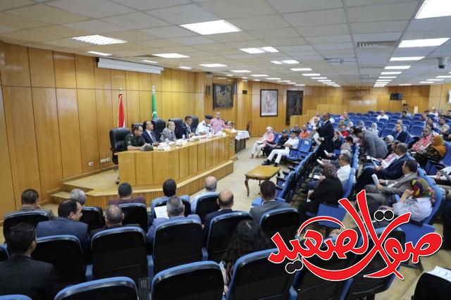 محافظ المنيا خلال اجتماع المجلس التنفيذي