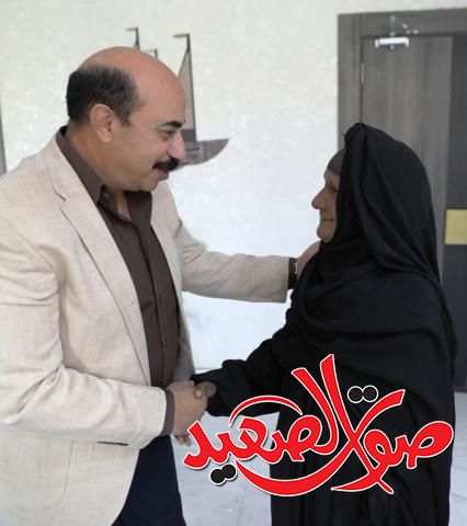 محافظ أسوان يكرم " ست أخواتها"