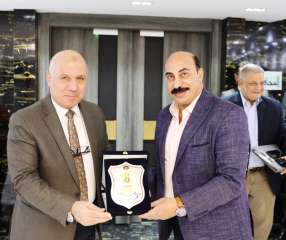 محافظ أسوان يناقش مع رئيس شركة مياه الشرب والصرف الصحى  إيجاد حلول عملية وجذرية لمشكلة ارتفاع منسوب المياه الجوفية بإعادة تشغيل آبار الشلال