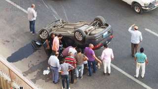 إصابة 4 أشخاص في انقلاب سيارة ملاكي علي الطريق  الزراعي جنوب المنيا