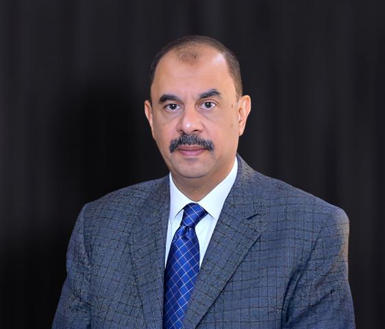 اللواء دكتور عبد الفتاح سراج ،محافظ سوهاج،