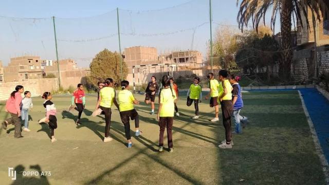 مشروع ”ألف بنت ألف حلم”