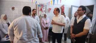  جولة مفاجئة لـ نائب وزير الصحة في عدد من المستشفيات ومنشآت الرعاية الأولية بمحافظة سوهاج