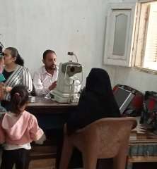 خدمات طبية مميزة لـ ”عيون” أهالي الدندراوية.. كشف بالمجان ونظارات بأسعار رمزية