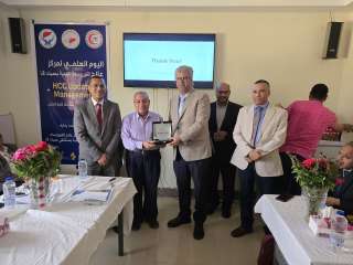 نقابة أطباء قنا تشارك في اليوم العلمي لمركز علاج الفيروسات الكبدية بمستشفى الحميات وتكرم عددًا من الضيوف